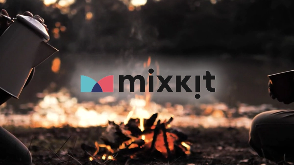 Mixkit 提供免费、高质量且版权自由的视频、音乐和音效
